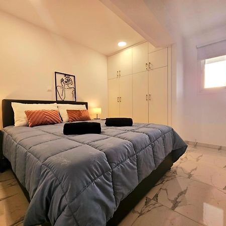 1Bd Beach Apartment Pafos Exterior foto